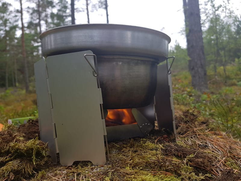 A lightweight solid fuel stove